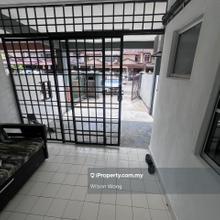 Templer suasana, templer park, Rawang, ground floor, ready move in