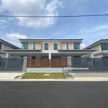 Jasin Bandar Botani Parkland   Double Storey Semi D Bemban gated