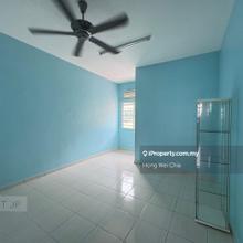 Bukit Tinggi 2 2.5sty 24x70 Renovated Kitchen Extend Beside Aeon Klang