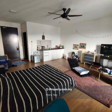 Symphony Tower Fully Furnished Freehold Studio Unit For Sale !!