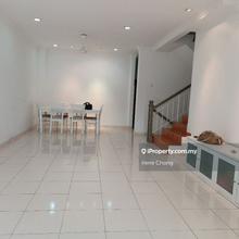 2.5 strorey house for Sale