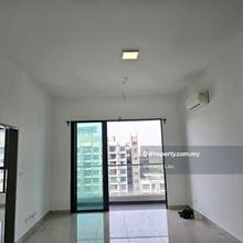 Well Maintain Renovated P/Furnished High Floor Nice View Bumi Lot