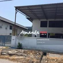 1.5 Storey Taman Industri Ringin, Iks Juru for Rent