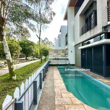 For Sale 3.5sty link house with private pool and private lift!