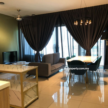 Walking Distance to Jaya Grocer and Verve Shops