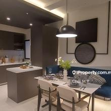 Excellent location, near to LRT, restaurant, banks, convenient storr