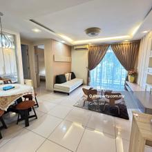 Showunit  fully renovated and furnished for rent 