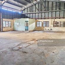 Jalan Utama Warehouse for rent at Bintawa Pending Kuching 