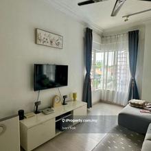 Well Maintained Unit With 2 Carpark Lot
