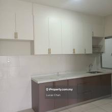 Platinum Oug 1200 Sqft 3 R 2 B Partial Furnished Unit For Rent