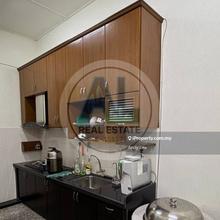 Prime Location  Convenient Access  Versatile Use