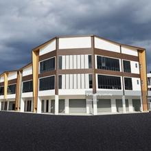 3 Storey Corner Lot Big Size 42x75 Shop Office