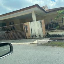 Corner Lot Single Storey , Muatiara bukit raja