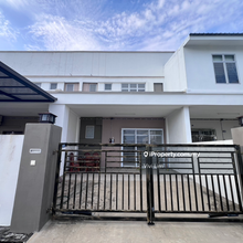Kluang @ Taman Mengkibol (Rmmj hse for Rent with Auto Gate)