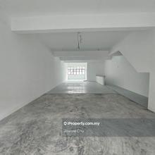 Bandar Damai Perdana - Grd and basement shoplot available for Rent