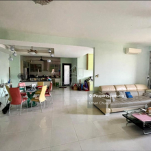 USJ One Avenue Corner For Sale