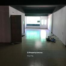 Pontian First Floor Shop For Rent