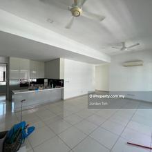 High Floor Tastefully Unit @ Se'Terra Condominium