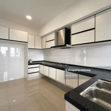 E Park Residence Sri Putra Mas For Sale!