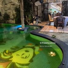 Freehold, Renovated, Swimming Pool, Mini Cinema