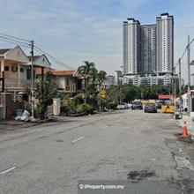 Sri petaling,  free hold property,  2sty beautiful semid  house. 