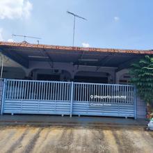 Taman intan single storey fully furnished house for rent Kluang 