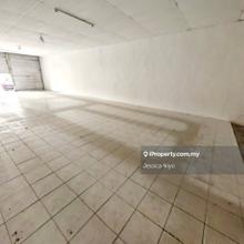 Kampung Masjid Lama Kluang Ground Floor Shop Lot For Rent