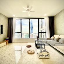 Well furnished with 118 tower view