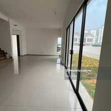 Semi D house