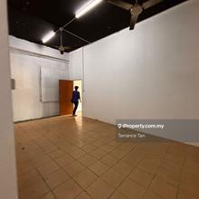 Amj Industrial Park Kampung Jawa Ground Floor Shoplot 30x80 for Sale 
