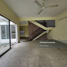 Terrace house for Sale