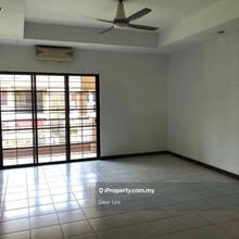 Sunway Parkville Townhouse for Sale Upper unit for sale