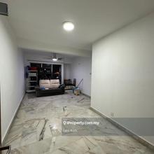Vista Lavender For Sale Middle Floor, Renovated Kitchen Extend 1 Cp