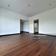 25x85sf, Freehold, 2 Storey Superlink, Gated Guarded, Build up 3165sf