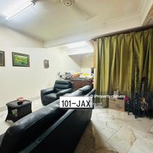 Hulubalang Double Storey Terrace House Klang