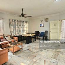Tiara damansara Corner lower floor unit for sale