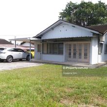 Majidee Town Area - Single Storey Bungalow For Sales