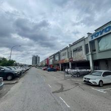 Setia Tropika, Shoplot