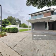 Estuari Gardens 2 Storey Superlink Corner Lot Fully Renovated Furnish