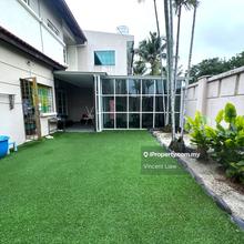 2 storey Semi D ( land area: 40'x122')