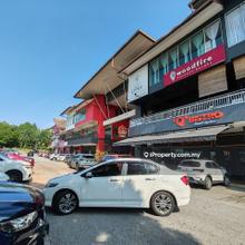 Bukit Jelutong main road shop suitable for F&B 