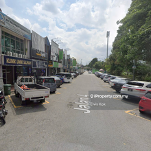 ROI 4%, Facing Main Road