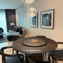 Modern Freehold Living with 2 Bedrooms & 2 Car Parks in the City
