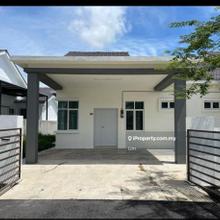 Rumah Berkembar Setingkat untuk Sewa di Lunas
