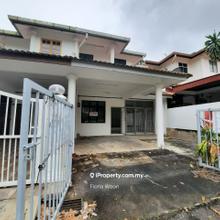 Terrace house for Sale