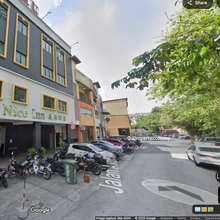Old klang road property