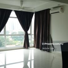 1 Bedroom Soho Unit with 2 car parks for sale 