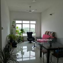 Strategic Locarion,Near Mrt And Walk To Village Grocer