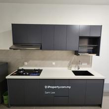 Free S&P Legal Fees, Renovated Mid Floor well kept unit