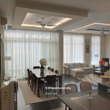 Cheap! Freehold 3 storey Bungalow along Federal Highway